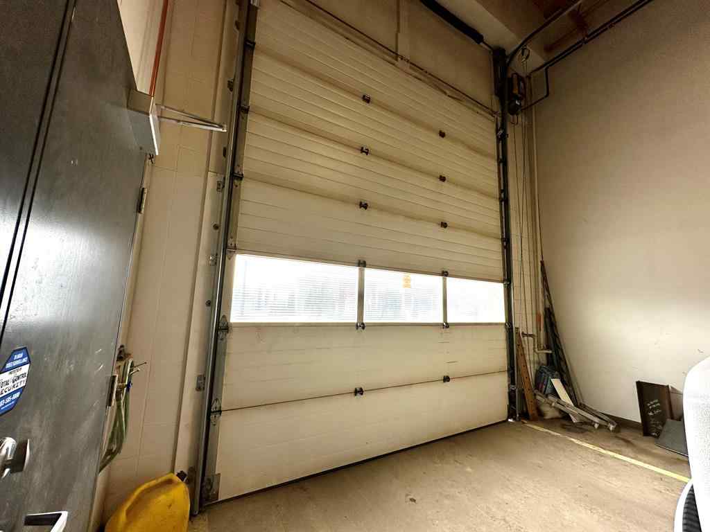 MLS® A2263845 - Unit #5 4630 61 Street  in Riverside Light Industrial Park Red Deer, Commercial