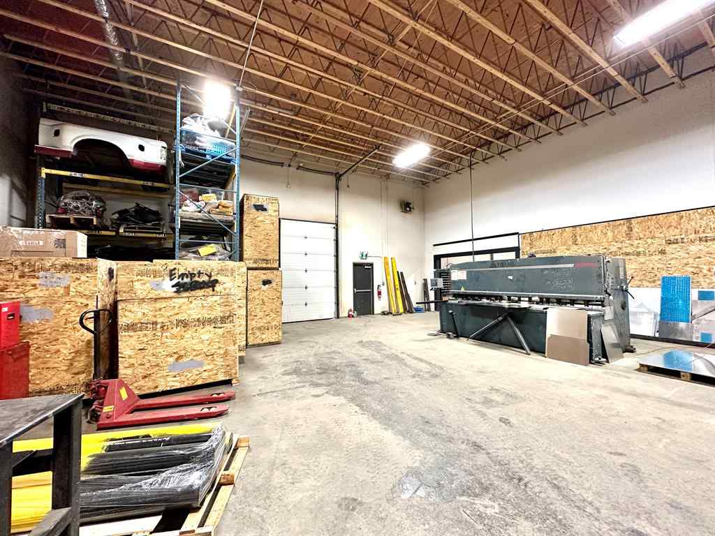 MLS® A2263845 - Unit #5 4630 61 Street  in Riverside Light Industrial Park Red Deer, Commercial