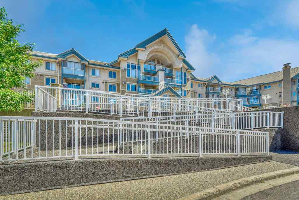 MLS® A2263850 - Unit #204 7239 Sierra Morena Boulevard SW in Signal Hill Calgary, Residential