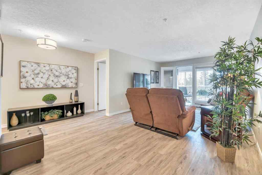 MLS® A2263850 - Unit #204 7239 Sierra Morena Boulevard SW in Signal Hill Calgary, Residential