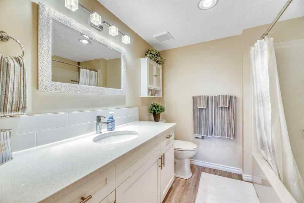 MLS® A2263850 - Unit #204 7239 Sierra Morena Boulevard SW in Signal Hill Calgary, Residential