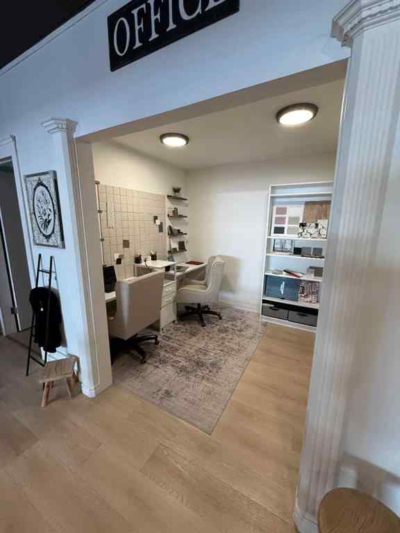 MLS® A2263893 - 451 3 Street SE in SE Hill Medicine Hat, Commercial