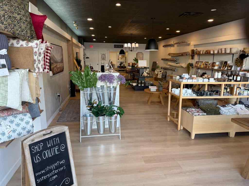 MLS® A2263893 - 451 3 Street SE in SE Hill Medicine Hat, Commercial