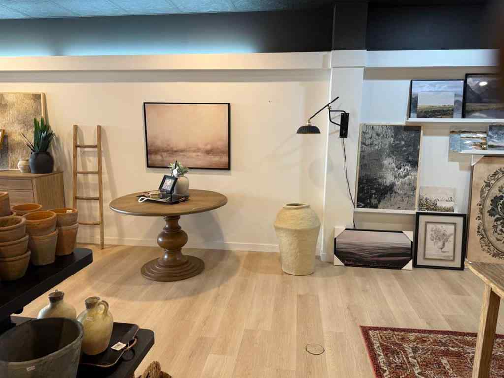 MLS® A2263893 - 451 3 Street SE in SE Hill Medicine Hat, Commercial