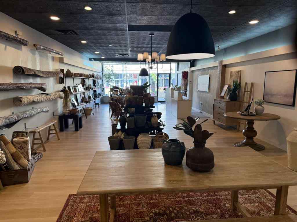 MLS® A2263893 - 451 3 Street SE in SE Hill Medicine Hat, Commercial