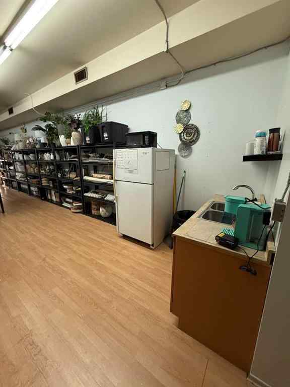 MLS® A2263893 - 451 3 Street SE in SE Hill Medicine Hat, Commercial