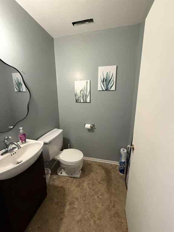 MLS® A2263893 - 451 3 Street SE in SE Hill Medicine Hat, Commercial