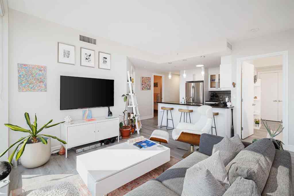 MLS® A2263902 - Unit #1702 817 15 Avenue SW in Beltline Calgary, Residential