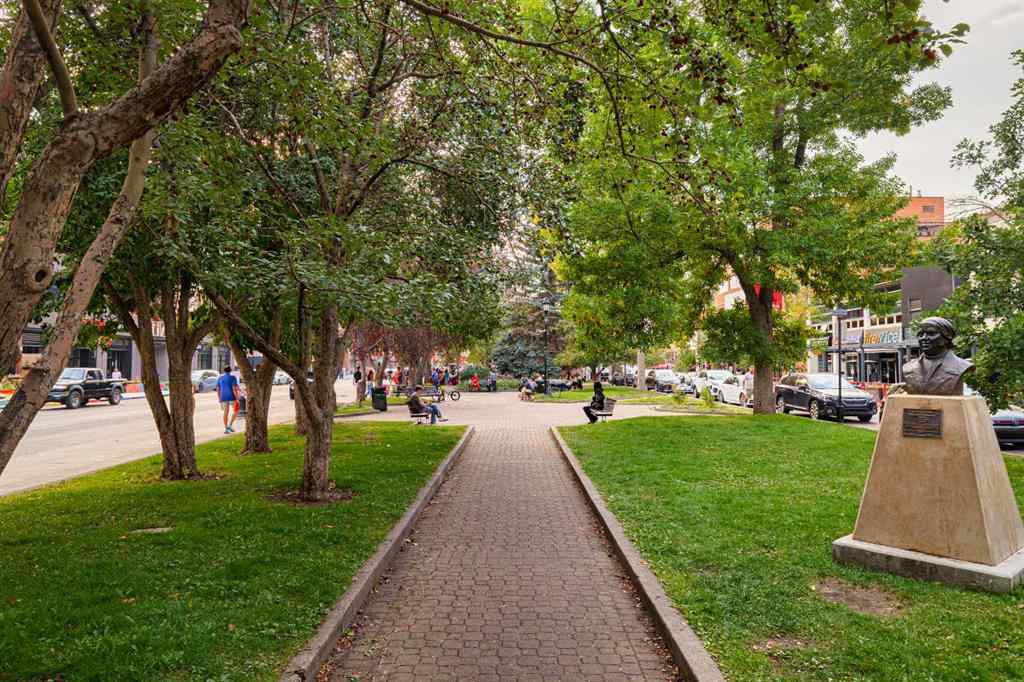 MLS® A2263902 - Unit #1702 817 15 Avenue SW in Beltline Calgary, Residential