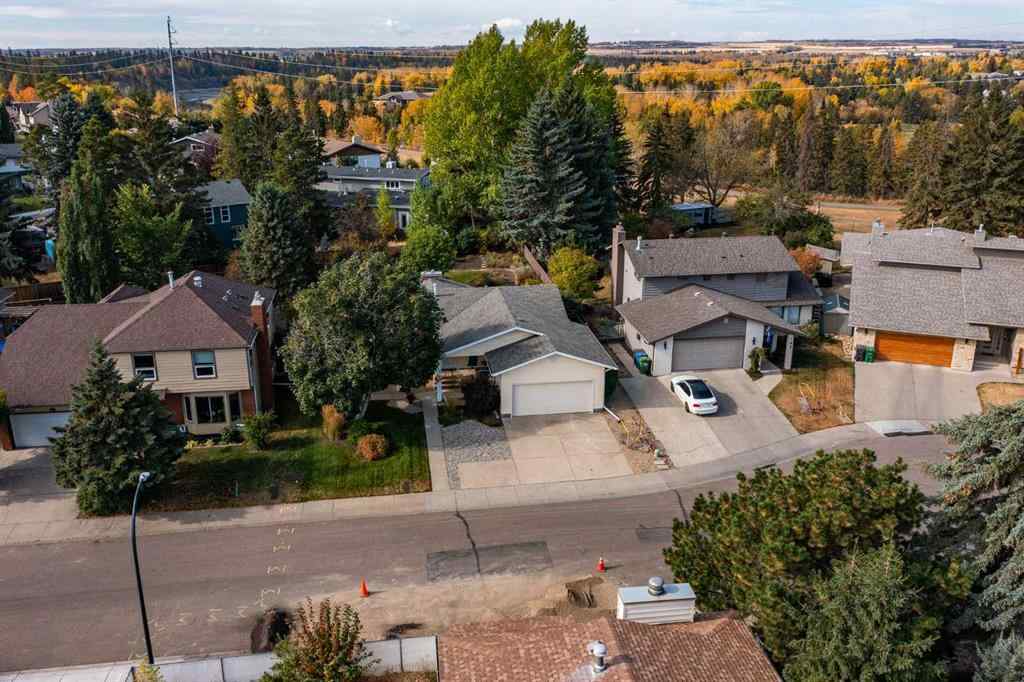 MLS® A2263910 - 146 Welton Crescent  in West Park Red Deer, Residential