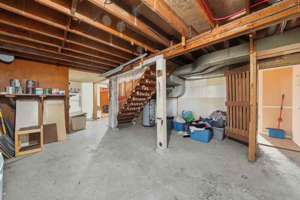 MLS® A2263913 - 5117 47 Avenue  in Central Ponoka Ponoka, Residential