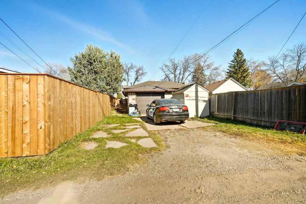 MLS® A2263913 - 5117 47 Avenue  in Central Ponoka Ponoka, Residential