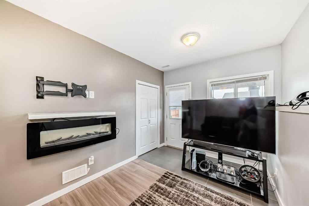 MLS® A2263915 - 165 Hillcrest Drive SW in Hillcrest Airdrie, Residential