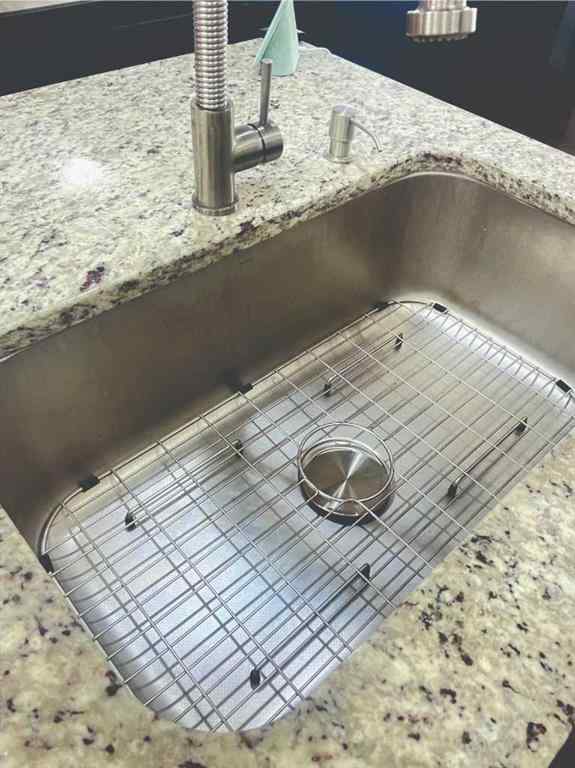 MLS® A2263915 - 165 Hillcrest Drive SW in Hillcrest Airdrie, Residential