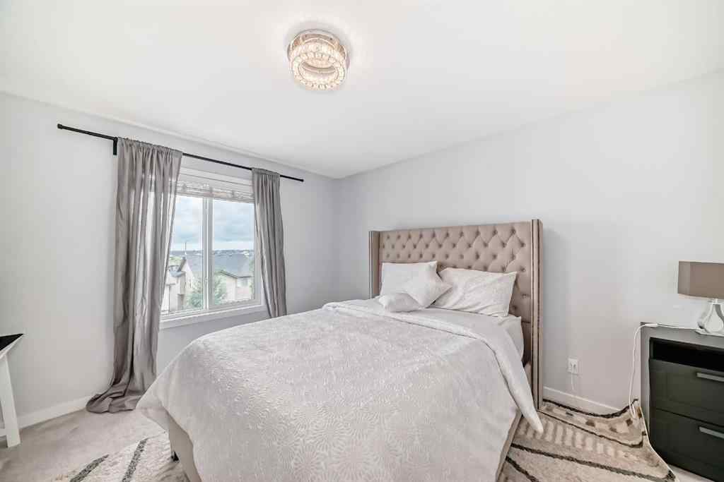 MLS® A2263915 - 165 Hillcrest Drive SW in Hillcrest Airdrie, Residential