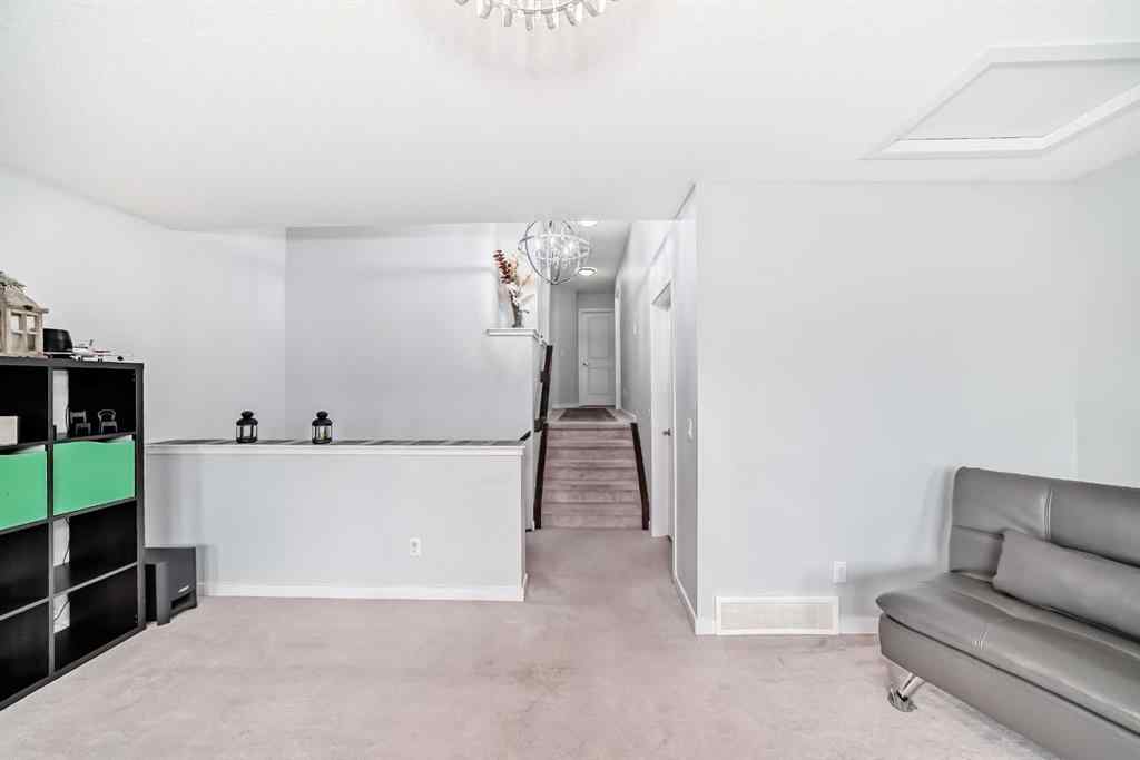 MLS® A2263915 - 165 Hillcrest Drive SW in Hillcrest Airdrie, Residential