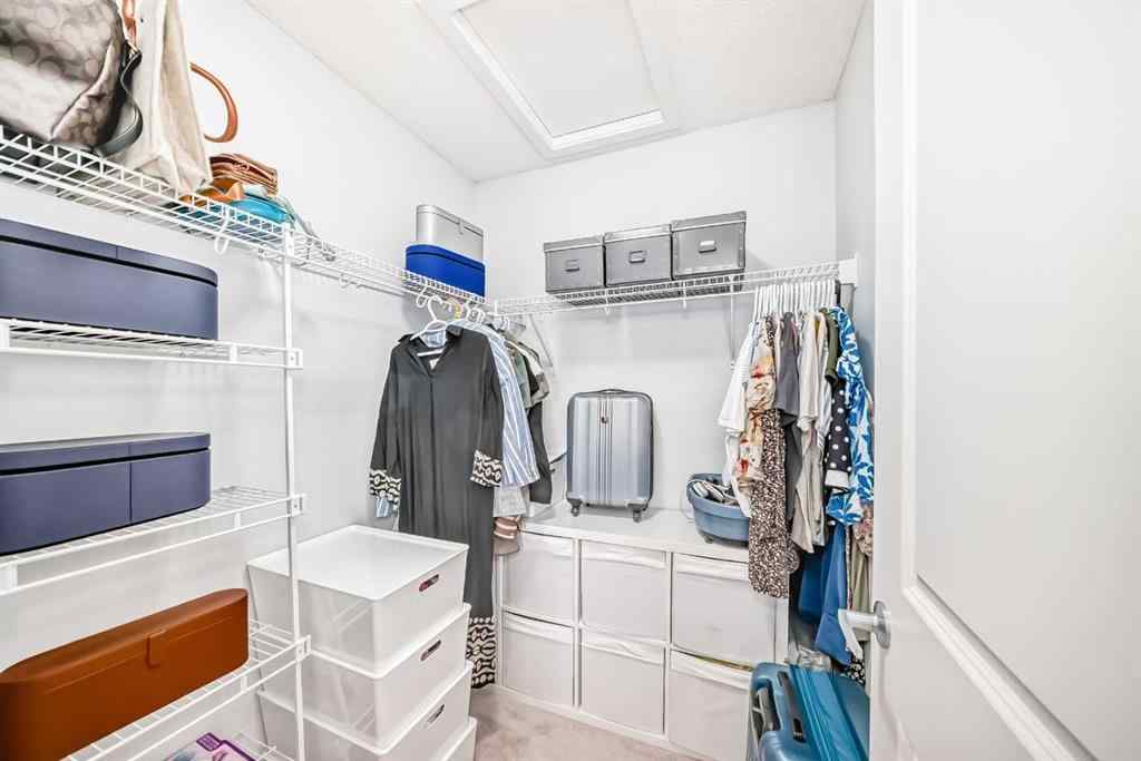 MLS® A2263915 - 165 Hillcrest Drive SW in Hillcrest Airdrie, Residential