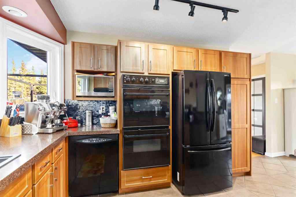 MLS® A2263921 - 39 Poplar Crescent  in Gregoire Lake Gregoire Lake Estates, Residential