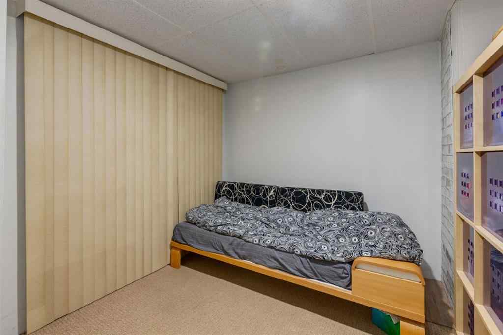 MLS® A2263922 - 90 Allandale Close SE in Acadia Calgary, Residential