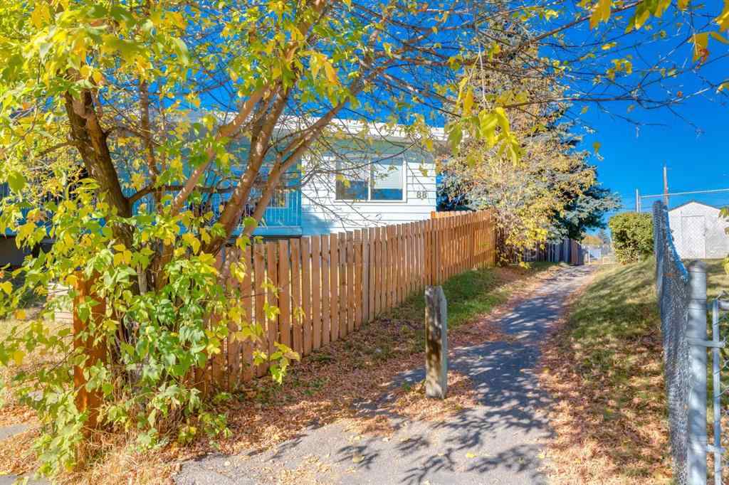 MLS® A2263922 - 90 Allandale Close SE in Acadia Calgary, Residential