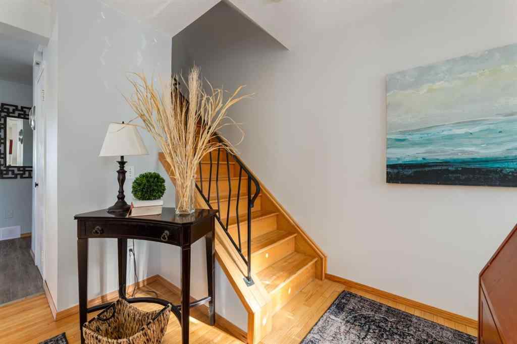 MLS® A2263922 - 90 Allandale Close SE in Acadia Calgary, Residential