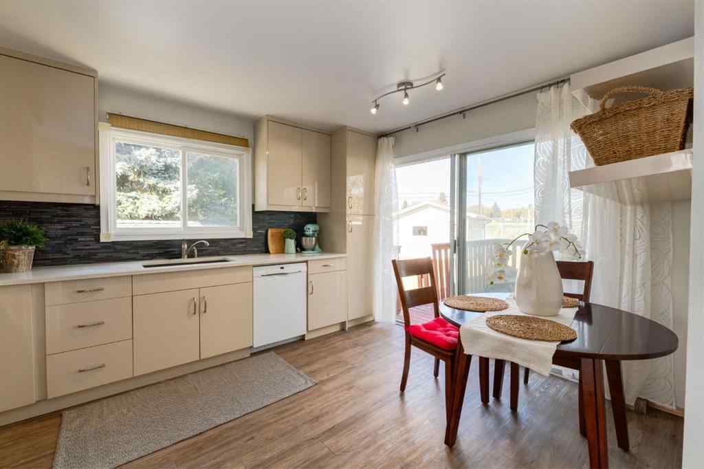 MLS® A2263922 - 90 Allandale Close SE in Acadia Calgary, Residential