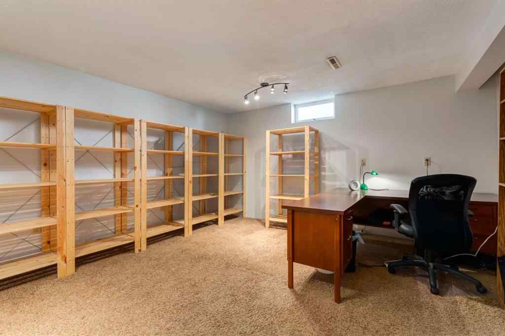 MLS® A2263922 - 90 Allandale Close SE in Acadia Calgary, Residential