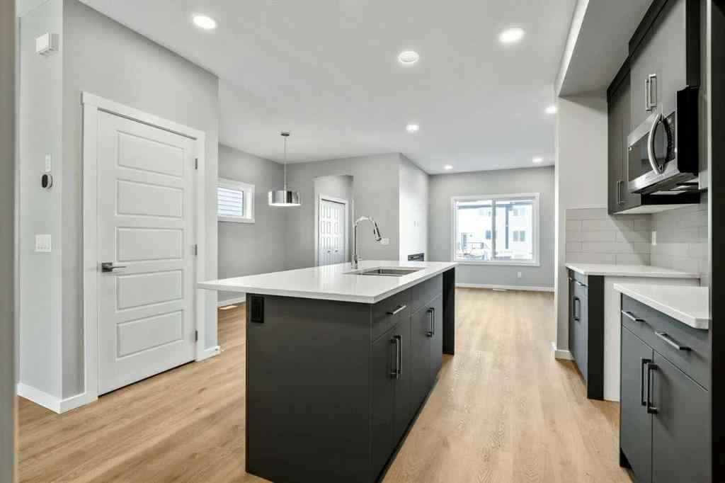 MLS® A2263928 - 20 Heartwood Lane SE in Rangeview Calgary, Residential