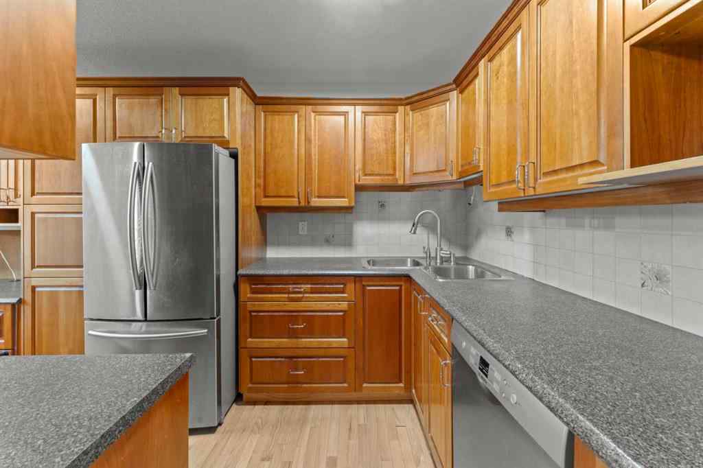 MLS® A2263930 - Unit #33 5400 Dalhousie Drive NW in Dalhousie Calgary, Residential