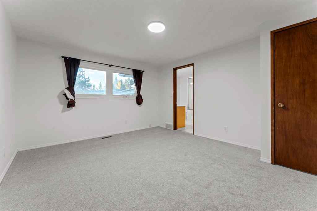 MLS® A2263930 - Unit #33 5400 Dalhousie Drive NW in Dalhousie Calgary, Residential