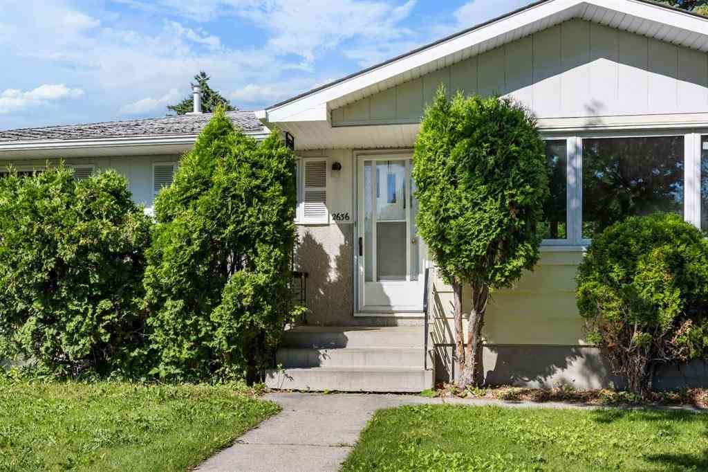 MLS® A2263934 - 2636 34 Avenue NW in Charleswood Calgary, Residential