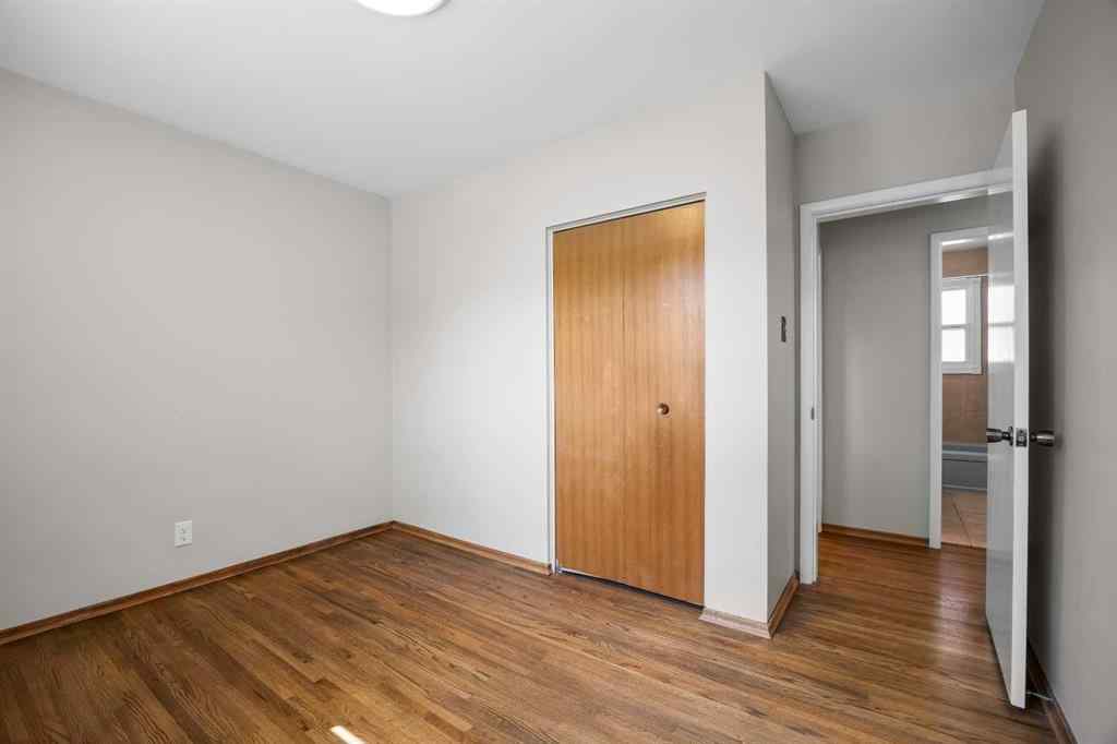 MLS® A2263934 - 2636 34 Avenue NW in Charleswood Calgary, Residential