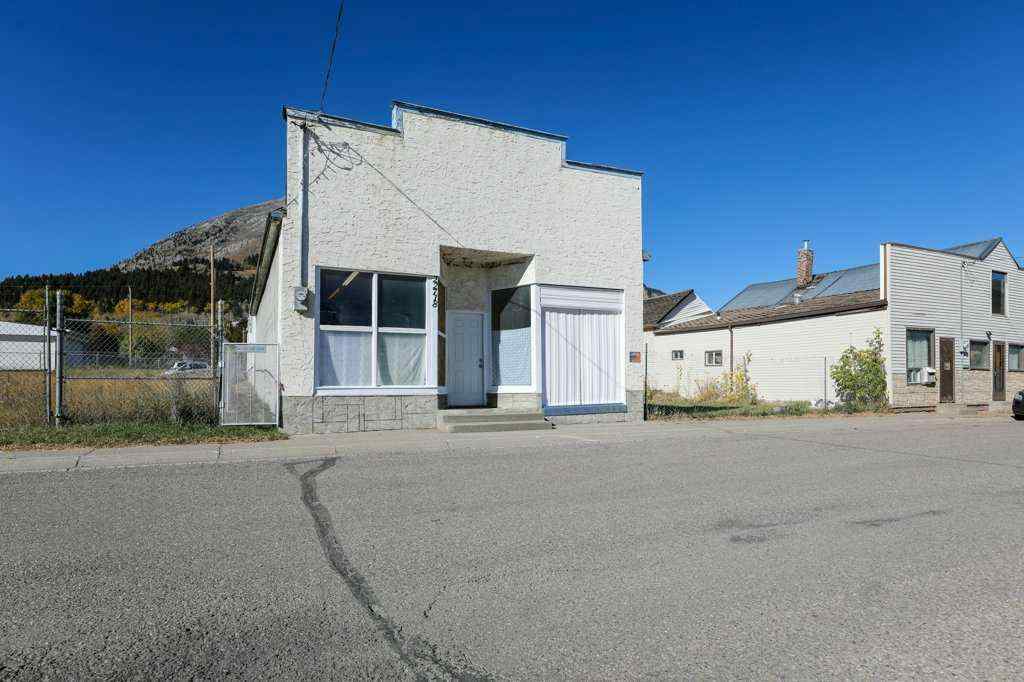 MLS® A2263936 - 22720/22718 8 Avenue  in NONE Hillcrest, Commercial
