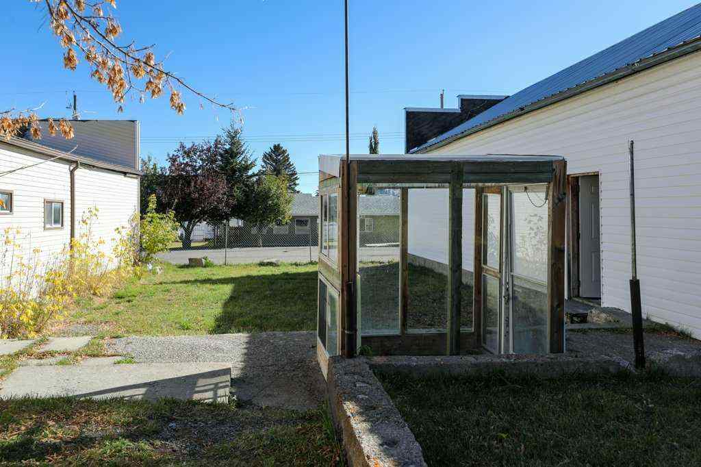 MLS® A2263936 - 22720/22718 8 Avenue  in NONE Hillcrest, Commercial