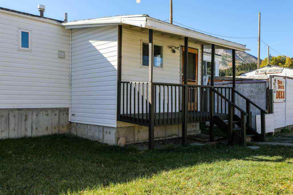 MLS® A2263936 - 22720/22718 8 Avenue  in NONE Hillcrest, Commercial