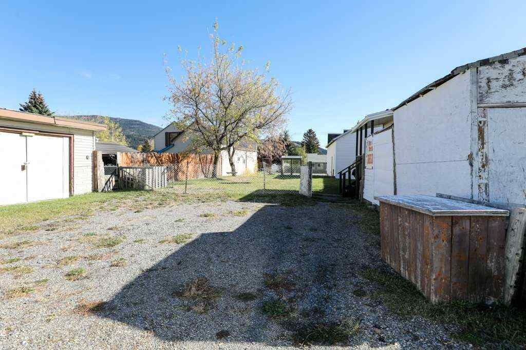 MLS® A2263936 - 22720/22718 8 Avenue  in NONE Hillcrest, Commercial