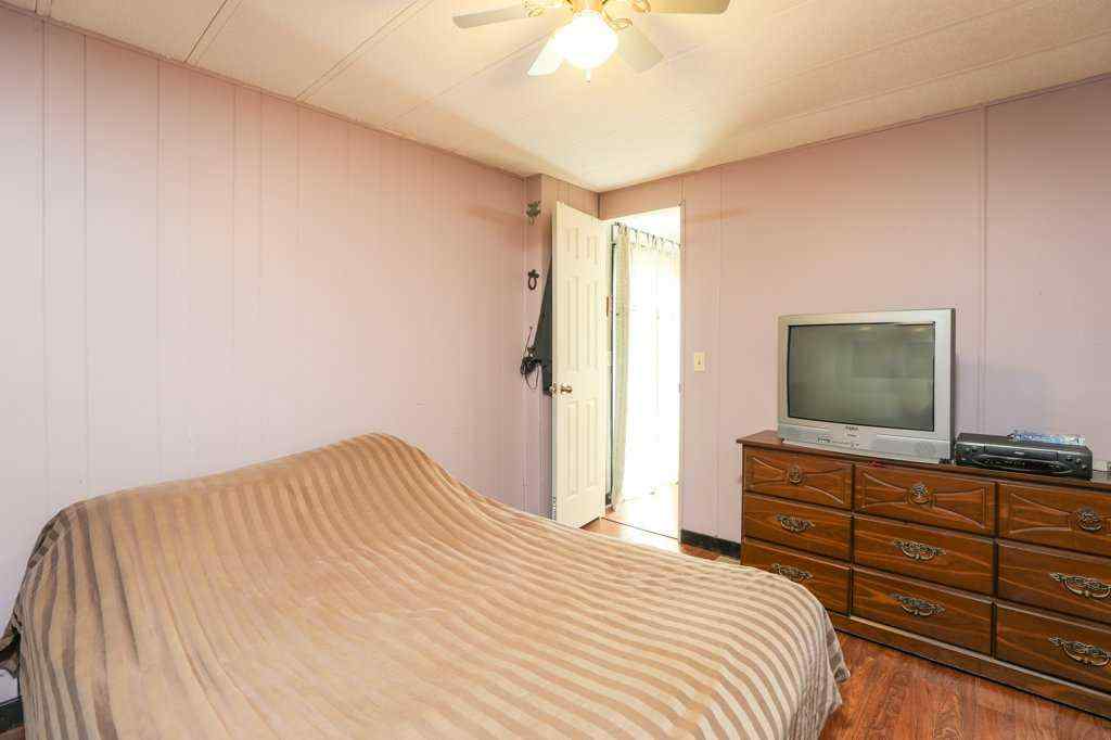 MLS® A2263936 - 22720/22718 8 Avenue  in NONE Hillcrest, Commercial