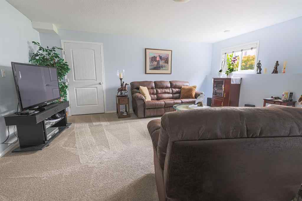 MLS® A2263937 - 4403 59 Street Close  in Creekside Rocky Mountain House, Residential