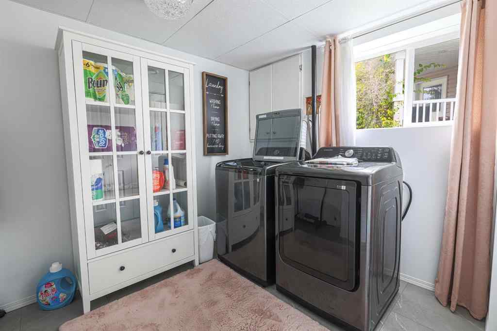 MLS® A2263937 - 4403 59 Street Close  in Creekside Rocky Mountain House, Residential