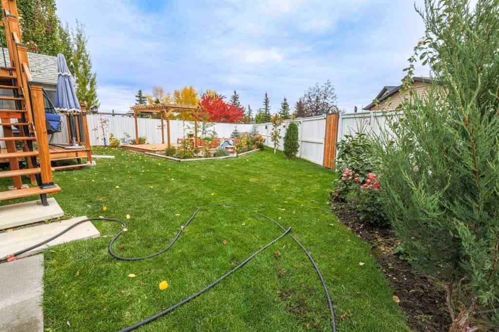 MLS® A2263937 - 4403 59 Street Close  in Creekside Rocky Mountain House, Residential