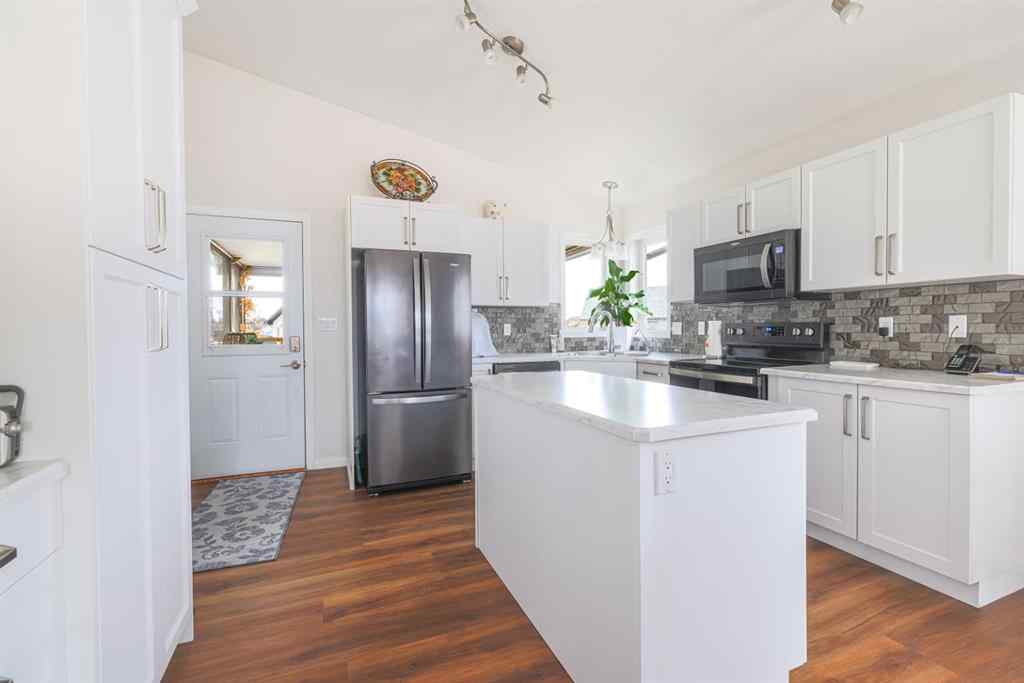 MLS® A2263937 - 4403 59 Street Close  in Creekside Rocky Mountain House, Residential