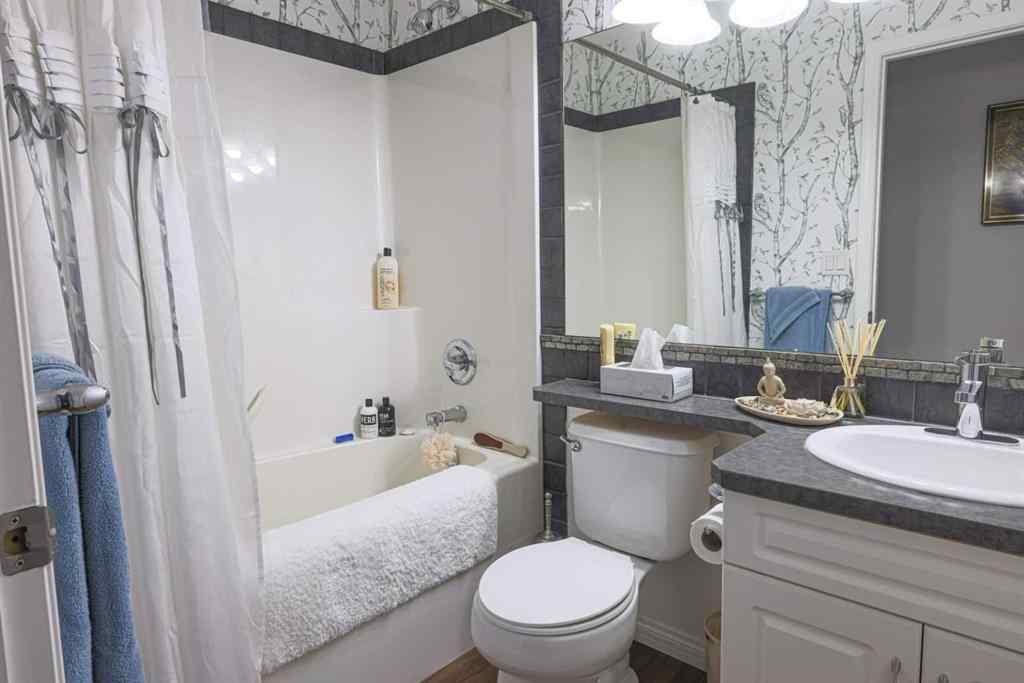 MLS® A2263937 - 4403 59 Street Close  in Creekside Rocky Mountain House, Residential