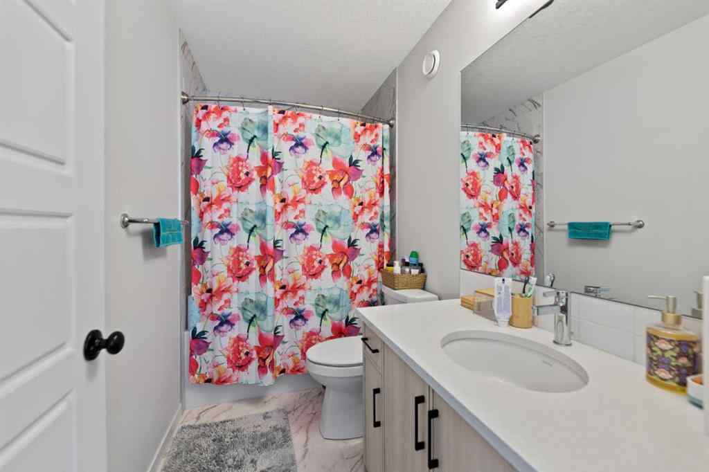 MLS® A2263940 - 212 DAWSON WHARF Crescent  in Dawson\'s Landing Chestermere, Residential