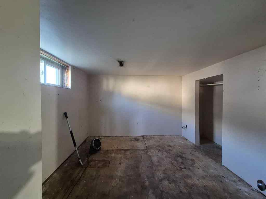 MLS® A2263941 - 125 Centre Street  in NONE Torrington, Residential