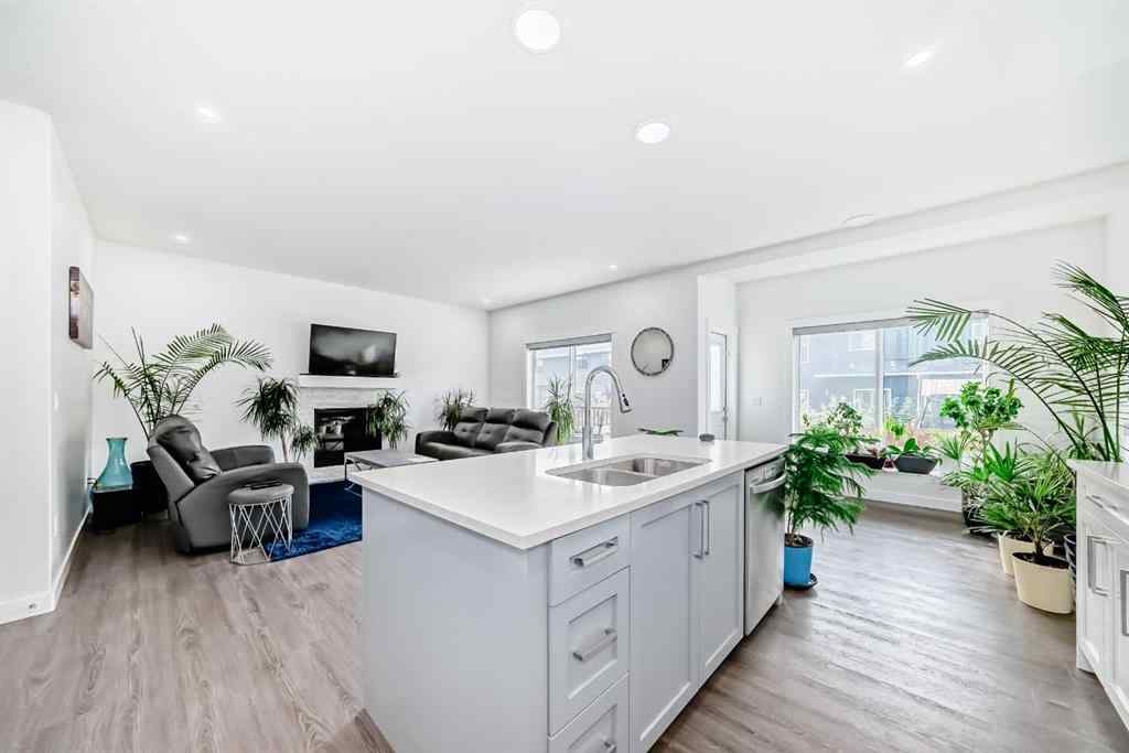 MLS® A2263947 - 772 Edgefield Crescent  in Edgefield Strathmore, Residential