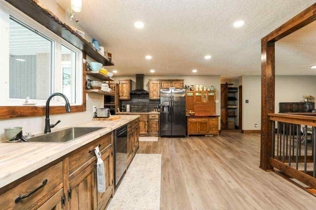 MLS® A2263949 - 12706 16 Avenue  in NONE Blairmore, Residential