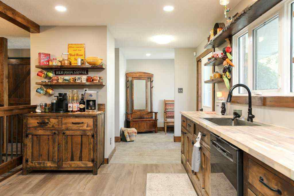 MLS® A2263949 - 12706 16 Avenue  in NONE Blairmore, Residential