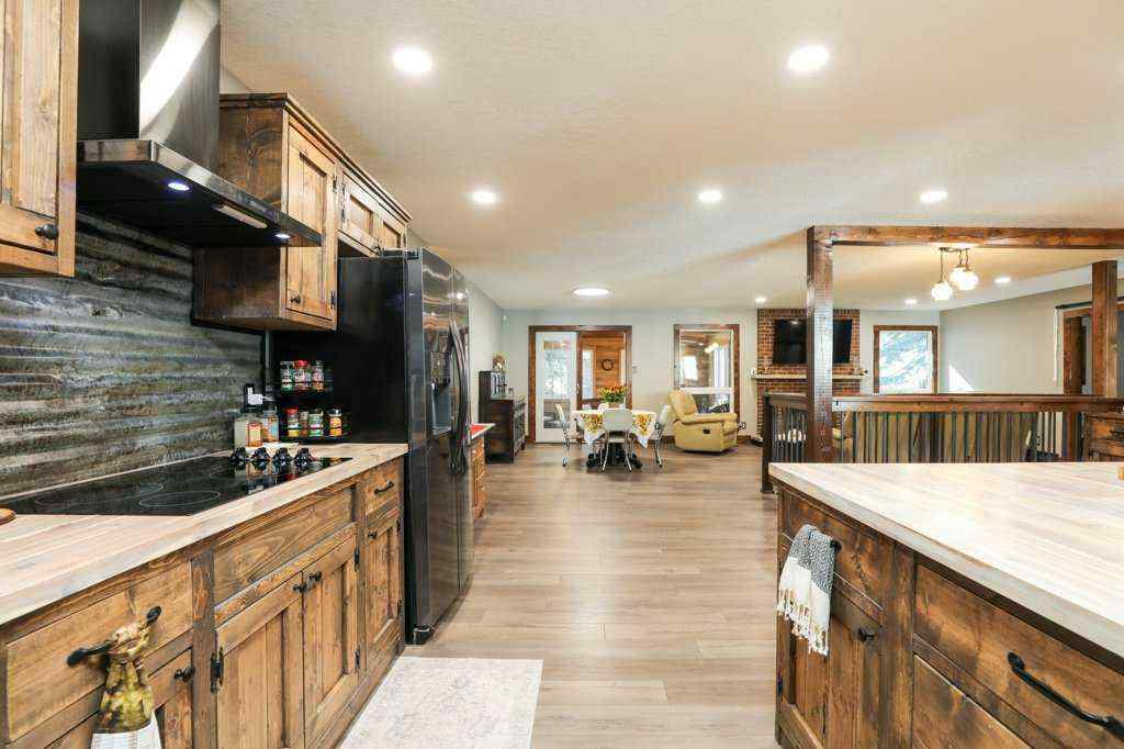 MLS® A2263949 - 12706 16 Avenue  in NONE Blairmore, Residential