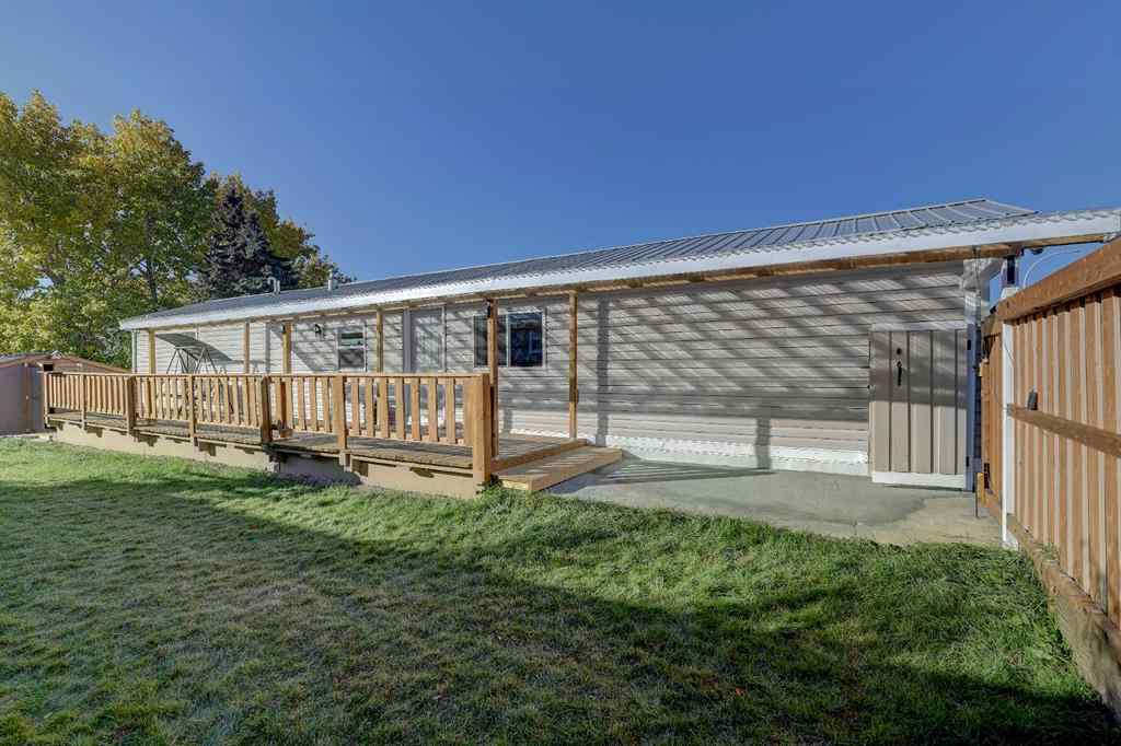 MLS® A2263951 - 9737 120 Avenue  in Crystal Ridge Grande Prairie, Residential