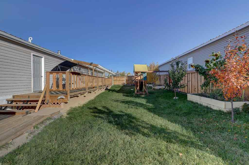 MLS® A2263951 - 9737 120 Avenue  in Crystal Ridge Grande Prairie, Residential